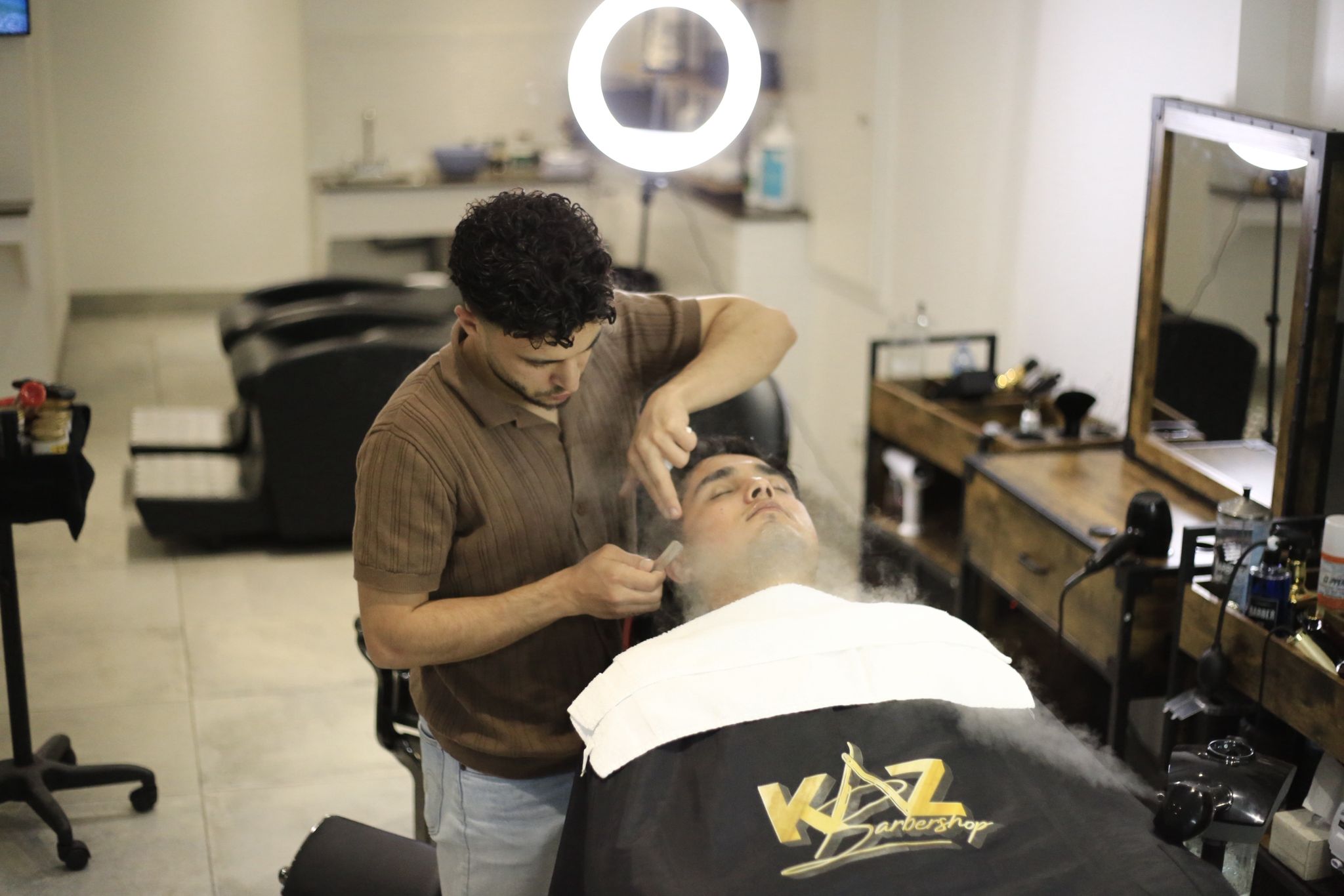 Straight razor shave at Kaz Barbershop